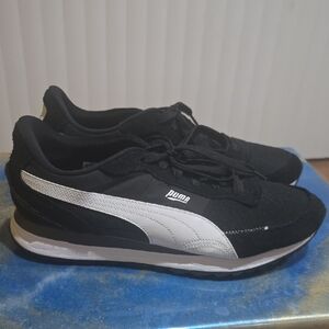 Puma Men's Classic Black and White Sneakers
